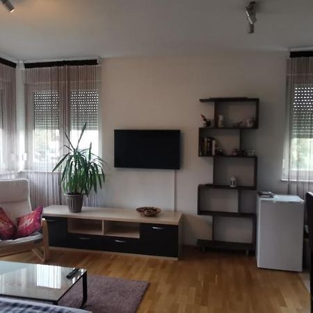 Apartment Daphnia Загреб Екстериор снимка