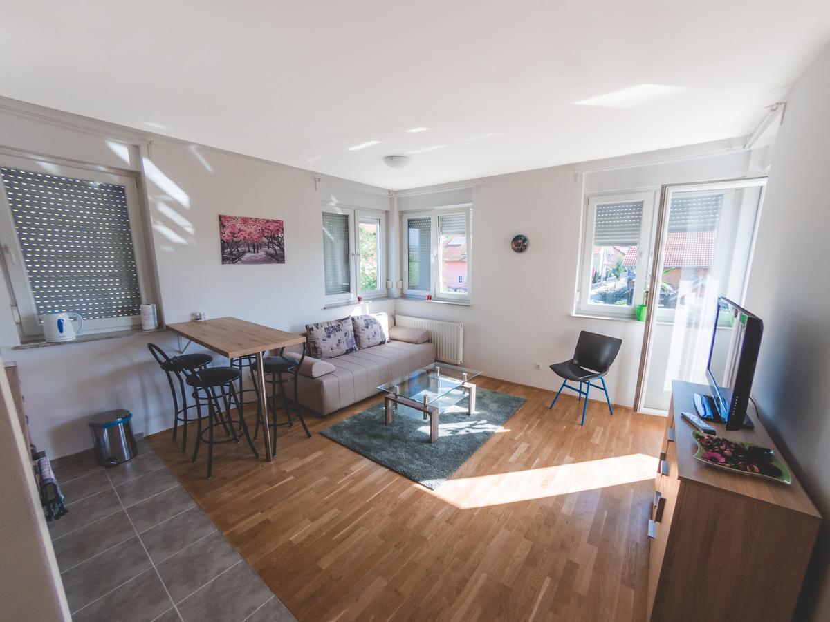 Apartment Daphnia Загреб Екстериор снимка