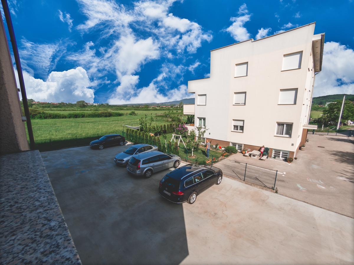 Apartment Daphnia Загреб Екстериор снимка