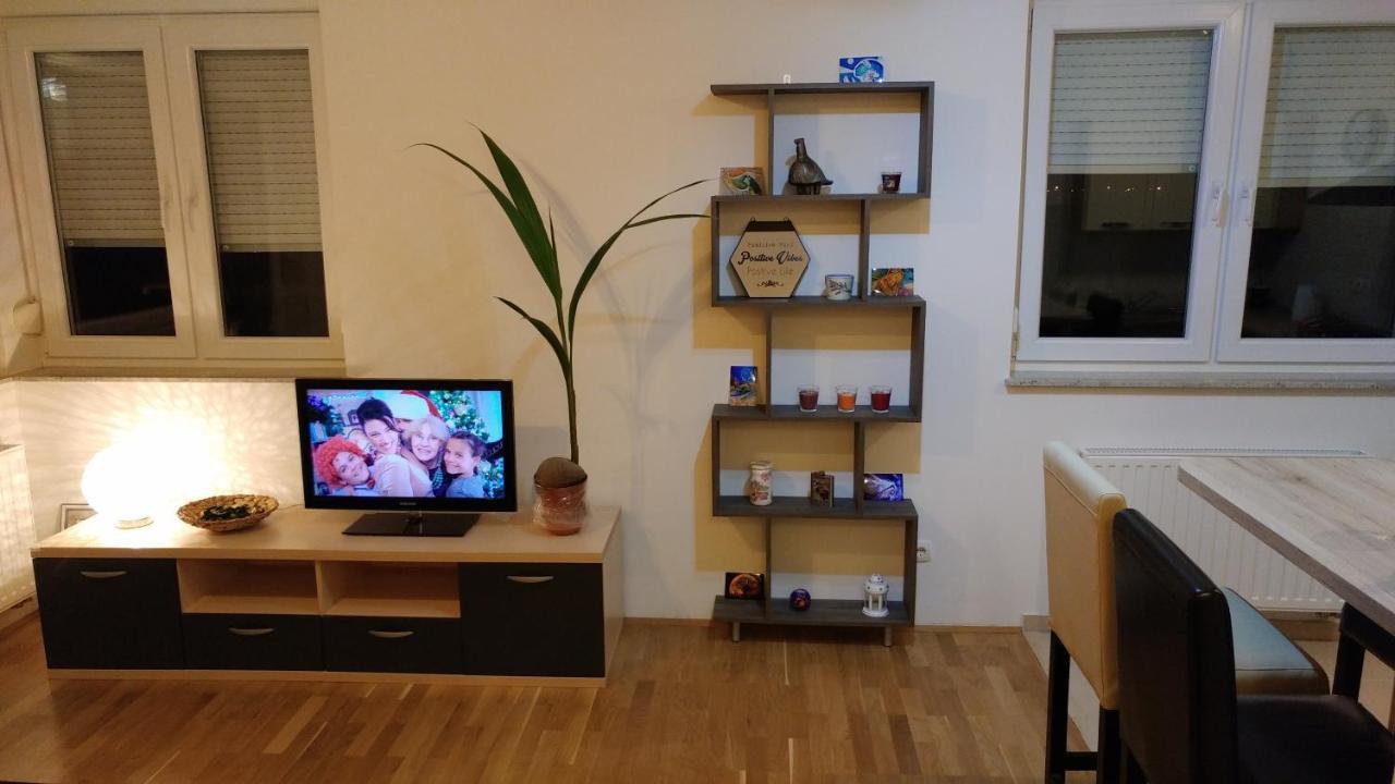 Apartment Daphnia Загреб Екстериор снимка