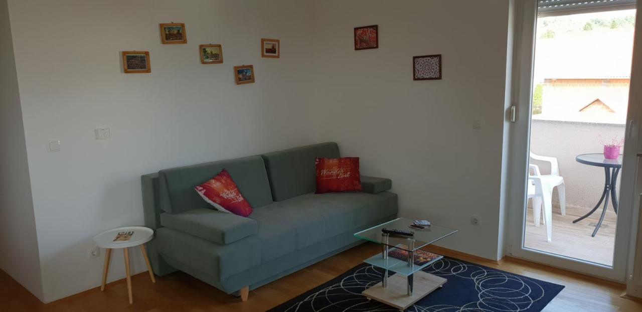 Apartment Daphnia Загреб Екстериор снимка