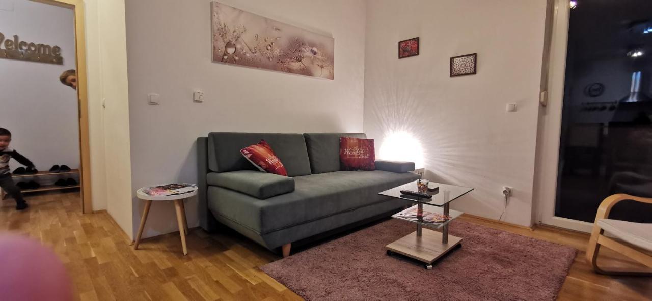 Apartment Daphnia Загреб Екстериор снимка