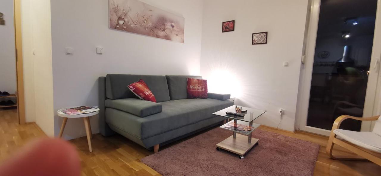 Apartment Daphnia Загреб Екстериор снимка