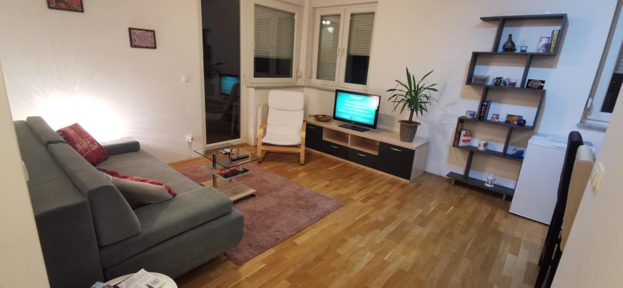 Apartment Daphnia Загреб Екстериор снимка