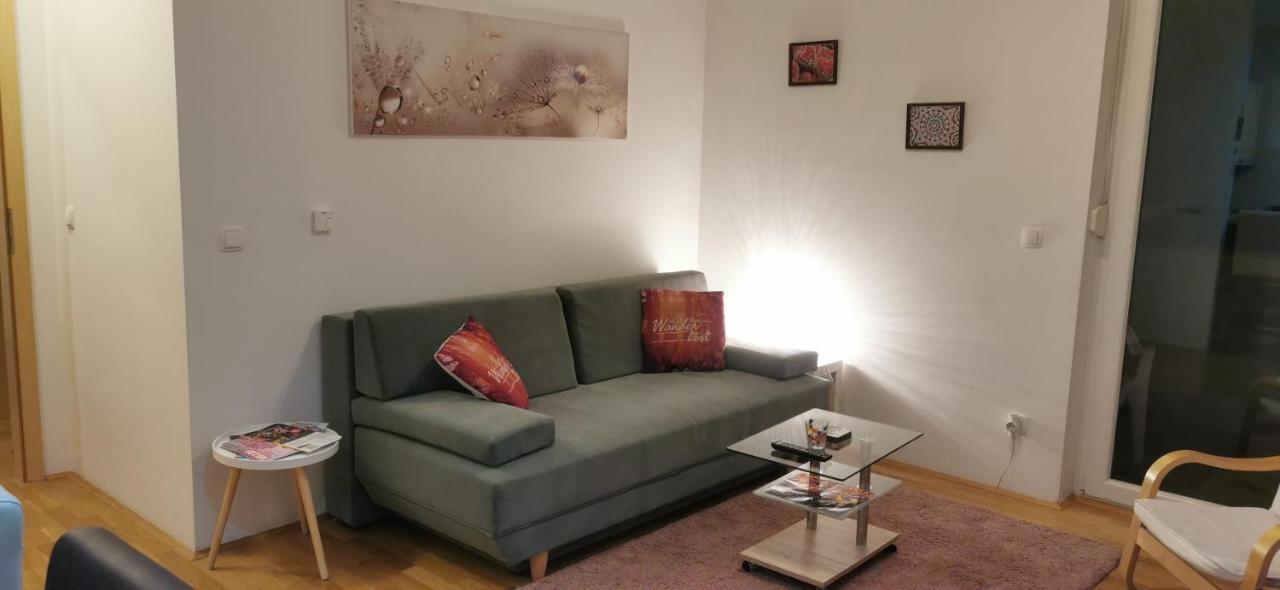 Apartment Daphnia Загреб Екстериор снимка
